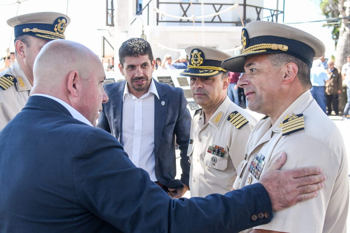 intendente presente en acto de la Prefectura Naval