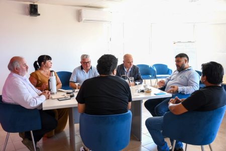 Mesa de trabajo para la certificación portuaria en Comodoro