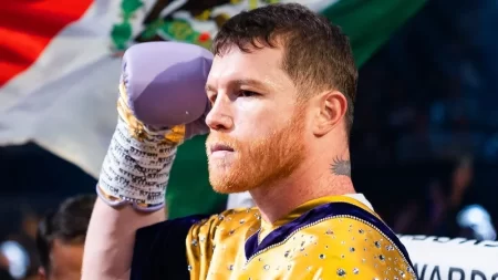 Canelo Álvarez combate