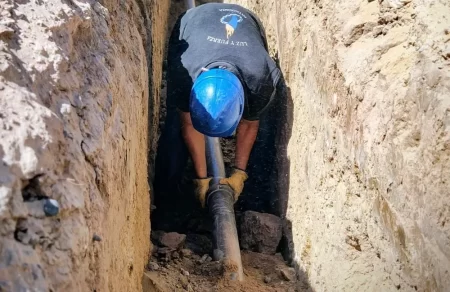 Obras de mejora en el sistema de agua en El Doradillo