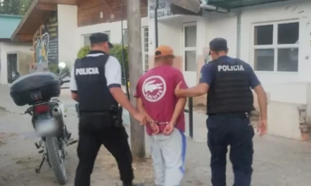 Policía detiene a un hombre en Lago Puelo