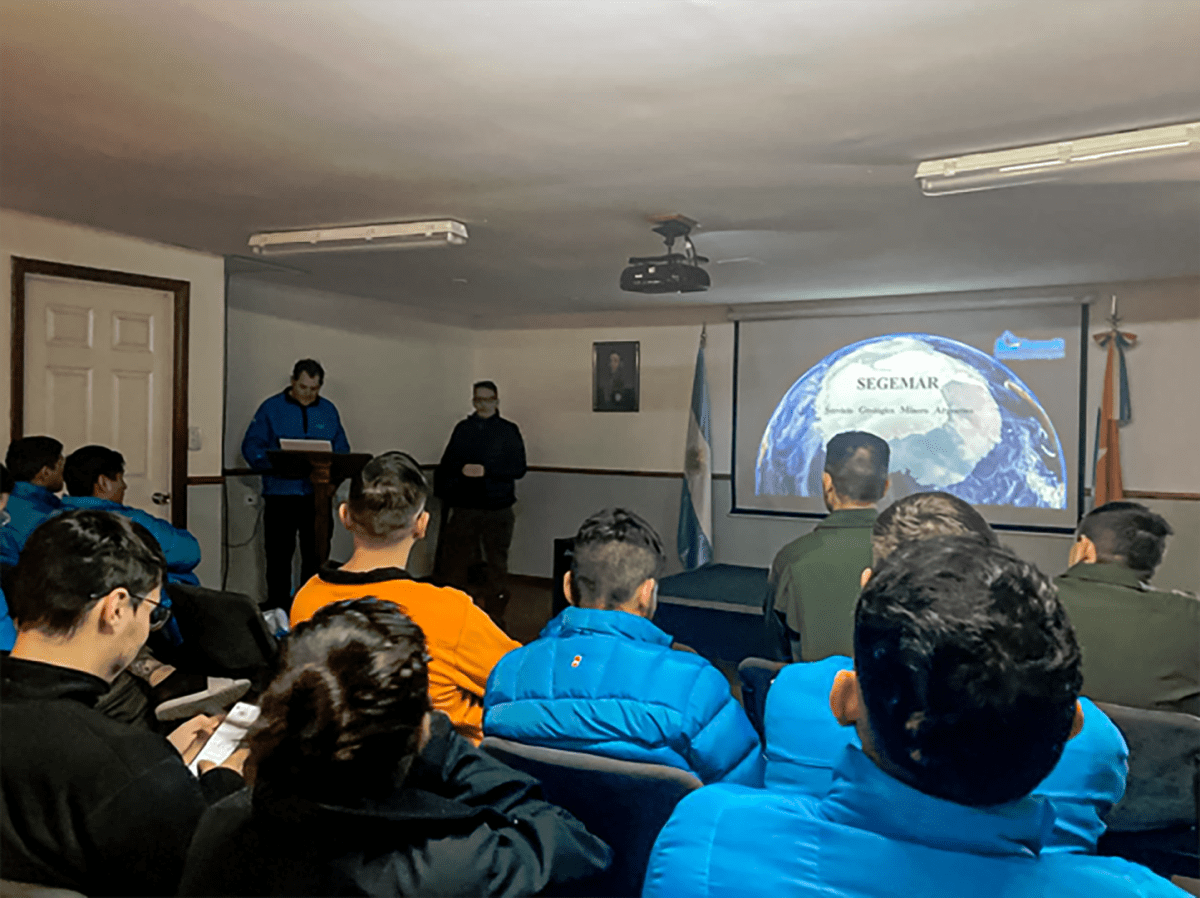 Hojas geológicas