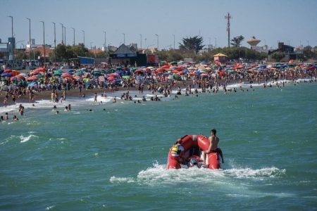 Playa Unión personas disfrutaron