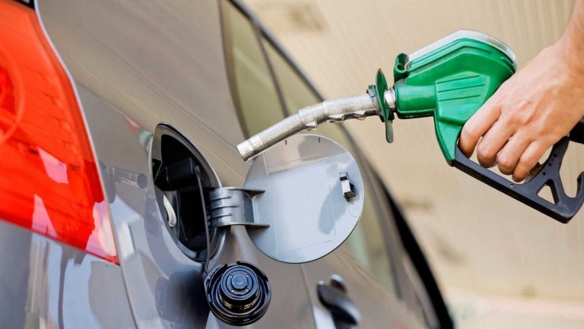 Ventas de combustibles cayeron