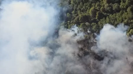 Chile refuerza monitoreo por incendio