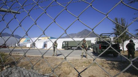 México despliega militares frontera