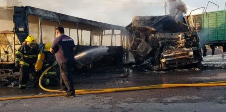 Se incendió un micro