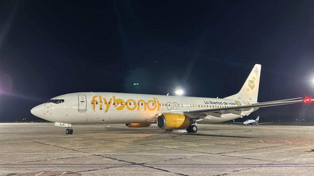 Flybondi incorpora nuevo avión