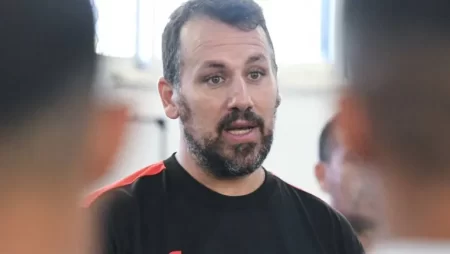 Fabbiani dirige entrenamiento Newell's