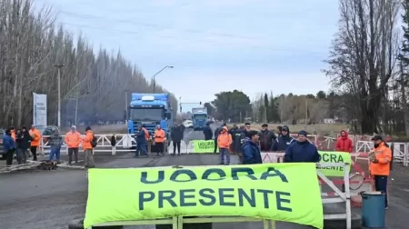 UOCRA bloquea ingresos a Vaca Muerta