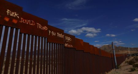 Trump extiende muro frontera