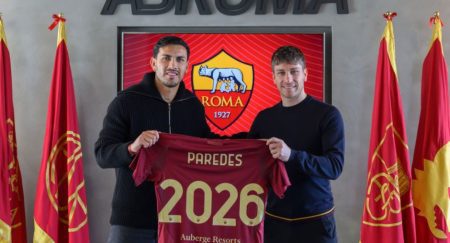 Paredes renueva con Roma