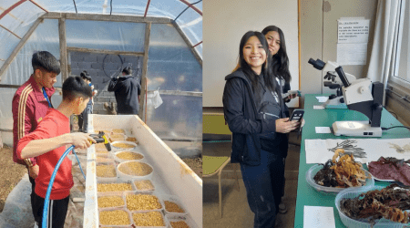 Alumnos en escuela de Chubut junto al mar