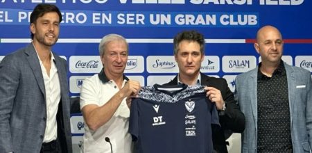 Schelotto llegó a Vélez