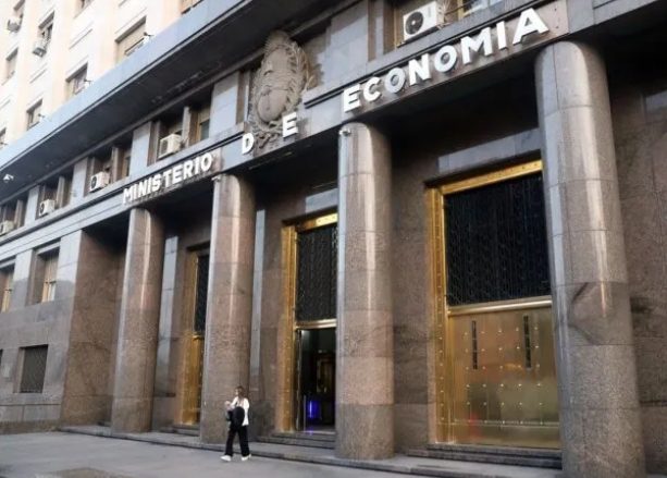 Gobierno consolida recaudación febrero