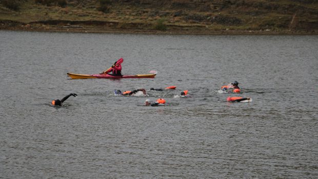 Binacional de aguas abiertas frías