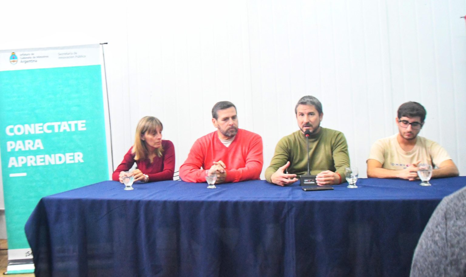 Merino presentó Campus Virtual