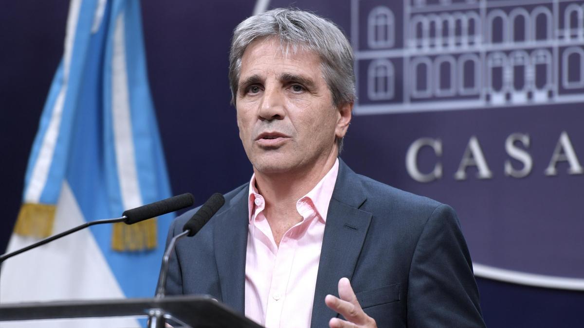 Caputo destacó baja combustibles