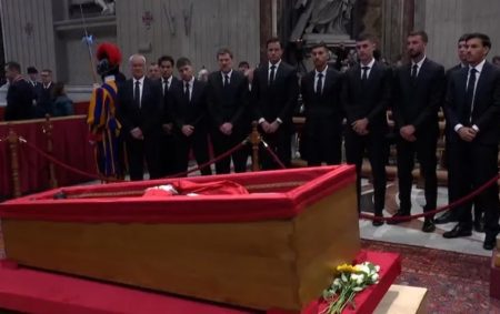 Jugadores despidieron Papa