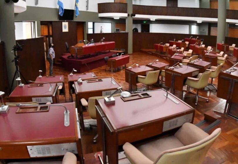La Legislatura reprograma sesión