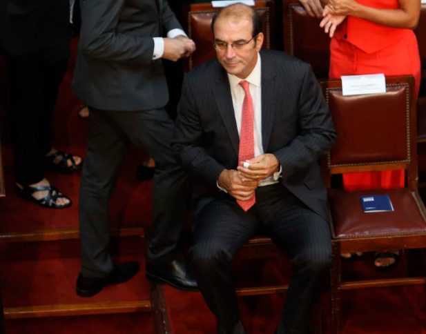 Renunció Manuel García-Mansilla