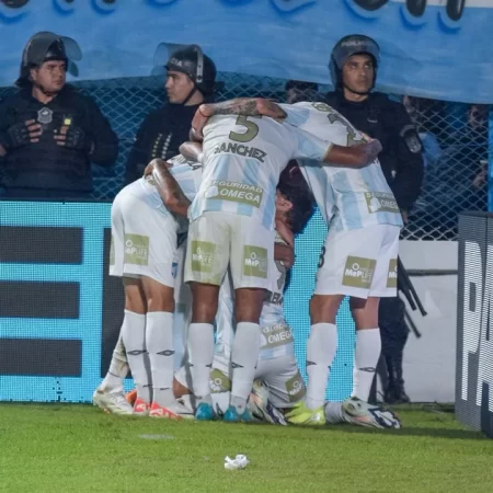 Independiente no pudo subir a la cima