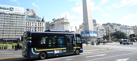 Primera línea de buses eléctricos