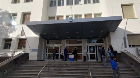 ⚠️ Intento de secuestro de un bebé en Comodoro Rivadavia la policía busca testigos