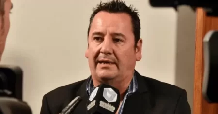 Ariel Molina Frente Renovador