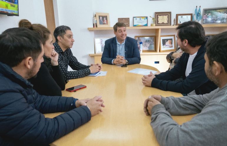 BISS SE REUNIÓ CON LA COMISIÓN VECINAL DEL BARRIO LUIS VERNET PARA DIALOGAR SOBRE GESTIÓN BARRIAL Y PROYECTAR NUEVAS MEJORAS