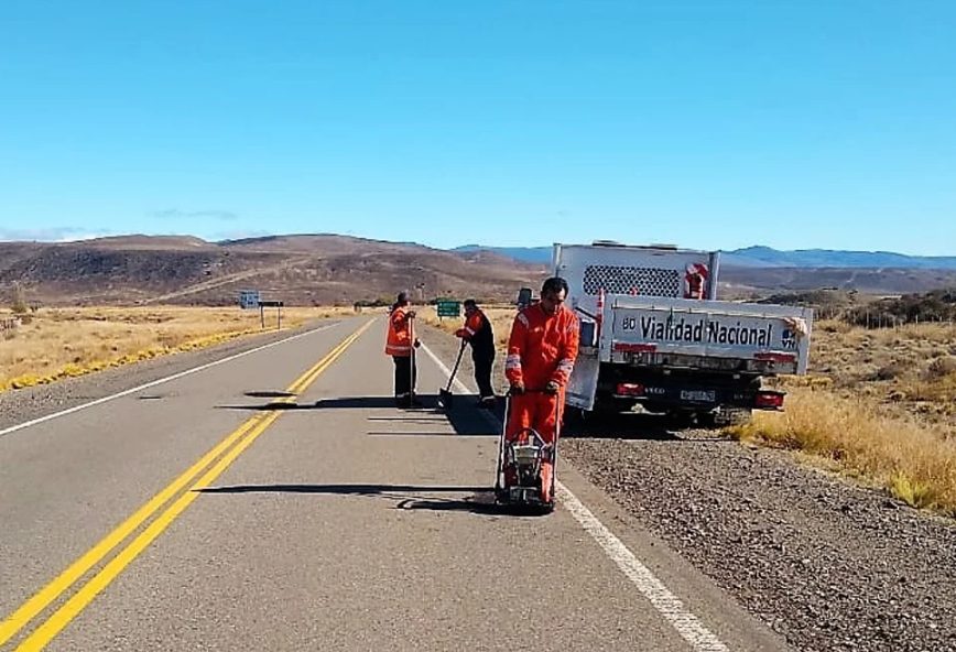 Continúan trabajos de bacheo