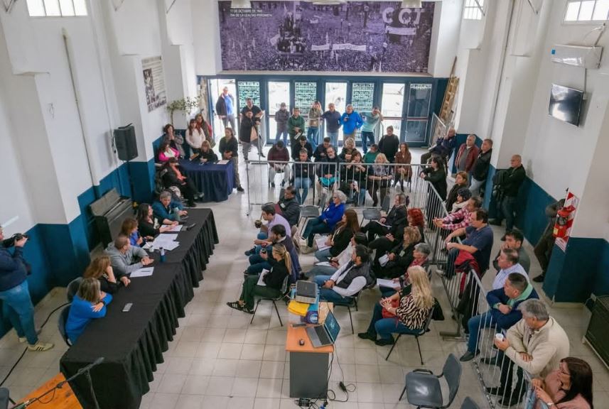 El PJ del Chubut habilita la conformación de una alianza transitoria para octubre de 2025