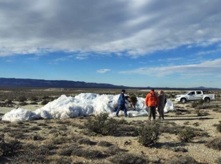Gobierno del Chubut encontró en El Escorial los restos que faltaban del globo de la NASA