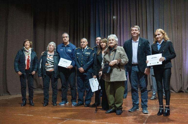 Intendente de Rawson acompañó la celebración del aniversario del Área de Criminalística de la Policía del Chubut - Biss