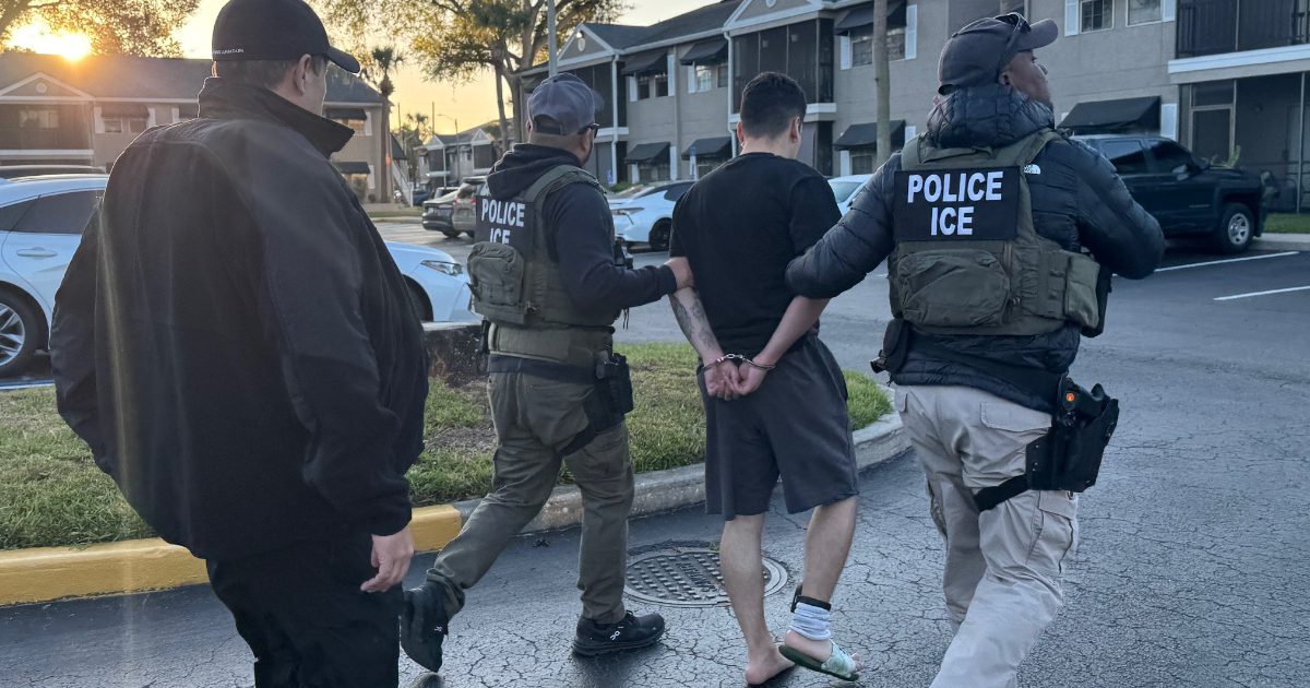 La Corte Suprema bloquea las deportaciones bajo la Ley de Enemigos Extranjeros