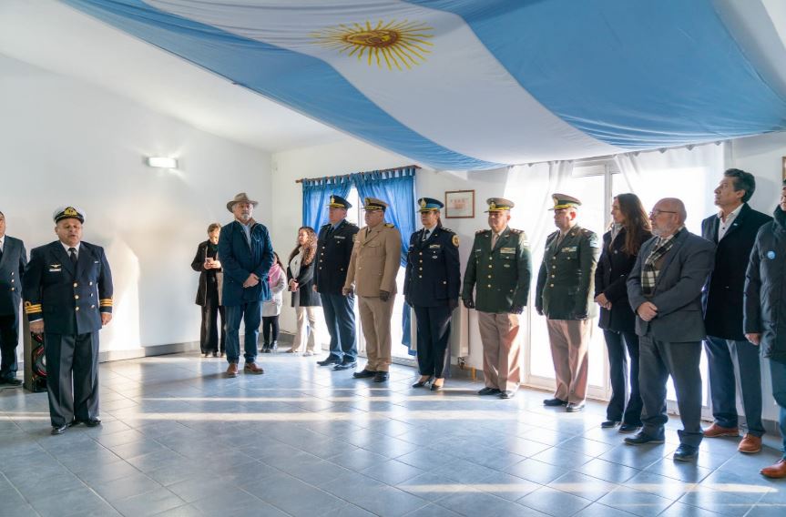 Othar acompañó el acto por el 211° Aniversario de la Armada Argentina