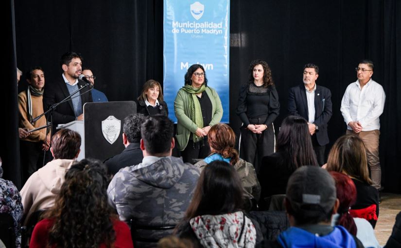Viceintendente de Puerto Madryn encabezó la proclamación de autoridades de asociaciones vecinales