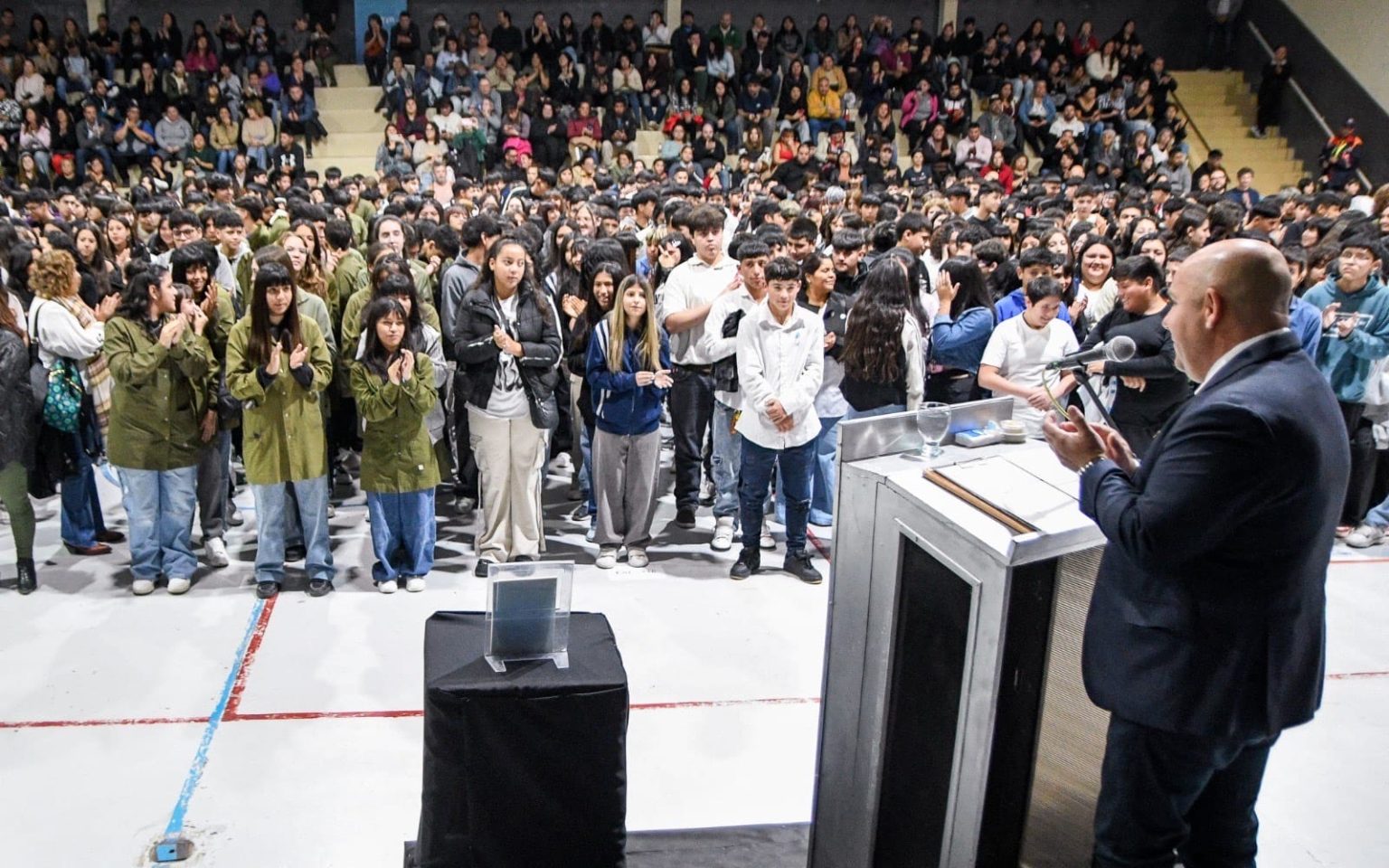 Jóvenes lealtad Constitución Nacional