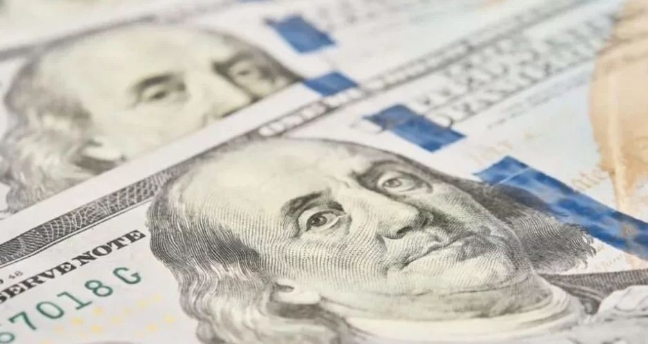 dólar