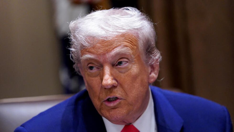 Trump respalda pago migrantes