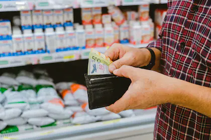 Inflación en Argentina lidera el ranking de América Latina en abril