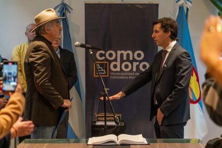 Comodoro - Asumieron Ezequiel Turienzo y Fernando Ostoich como nuevos funcionarios del Municipio