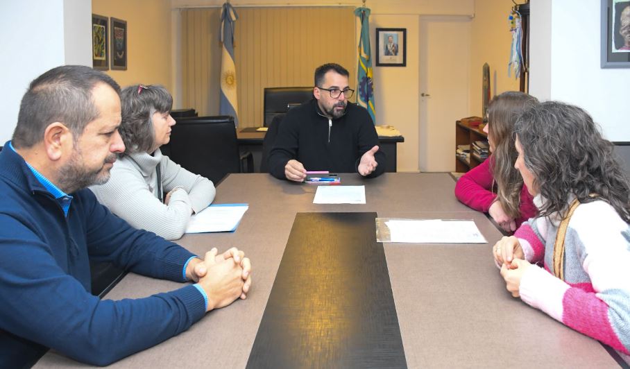 Esquel - Taccetta acompañará el reclamo judicial de afiliados de Unión Personal
