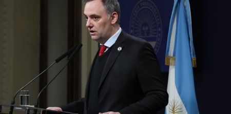 Gobierno elimina el Día del Empleado Público