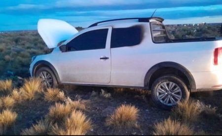 Hallan en un descampado de Trelew una camioneta que había sido robada
