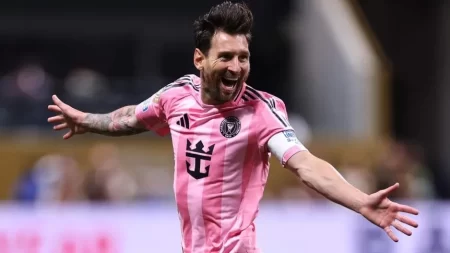 Messi cumple 38 años y avanza en el Mundial de Clubes