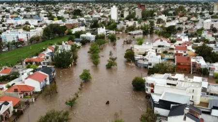 Milei vetó la ley que creaba un fondo de $200.000 millones para asistir a Bahía Blanca tras las inundaciones