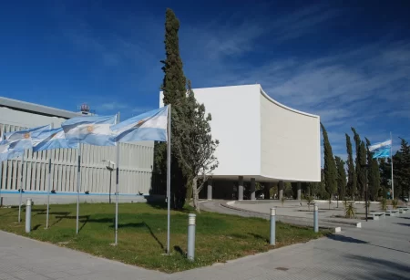 Torres solicita prórroga de emergencia económica en Chubut por 18 meses