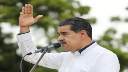 Maduro repudió la condena judicial contra Cristina Kirchner