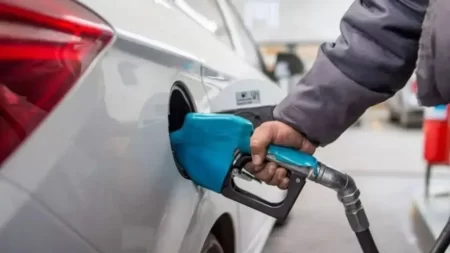 Petroleras